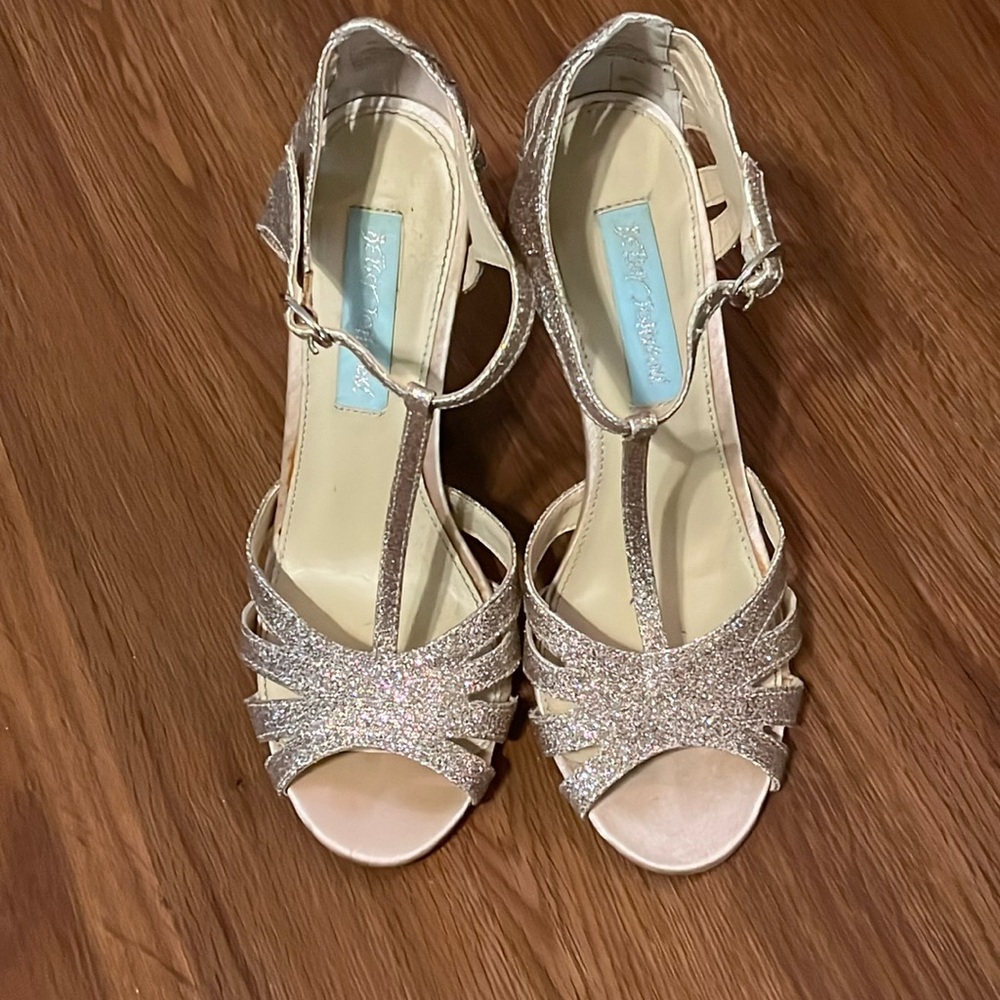 Gold glitter heels